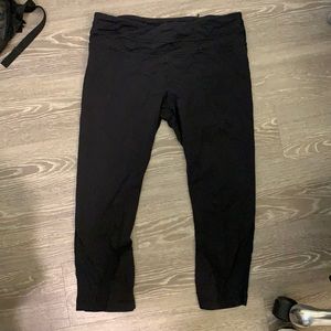 Lululemon Black Cropped leggings